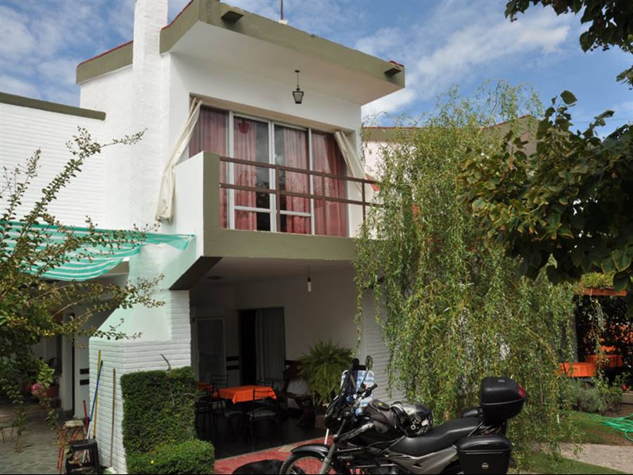 Frente | Pequeño Cedro Azul Hostería - Mina Clavero - Traslasierra Frente | Pequeño Cedro Azul Hostería - Mina Clavero - Traslasierra