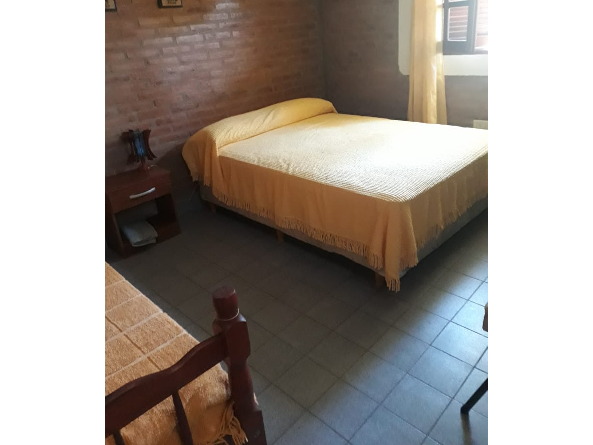 Dormitorio cama matrimonial + simple | Tía Ana Casa - Mina Clavero - Traslasierra