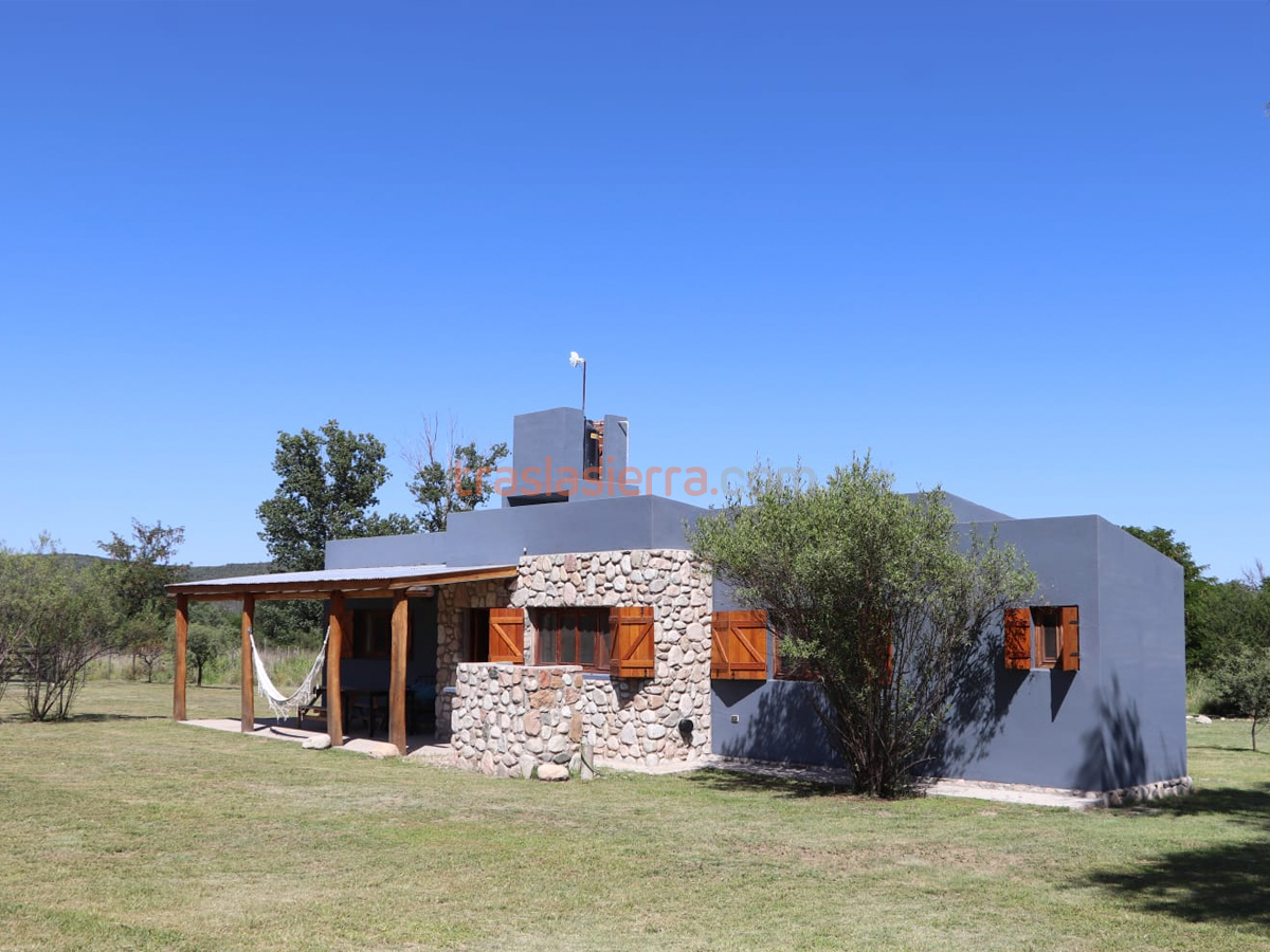 Frente | Casa de Campo Cuarzo - Las Calles - Traslasierra Frente | Casa de Campo Cuarzo - Las Calles - Traslasierra