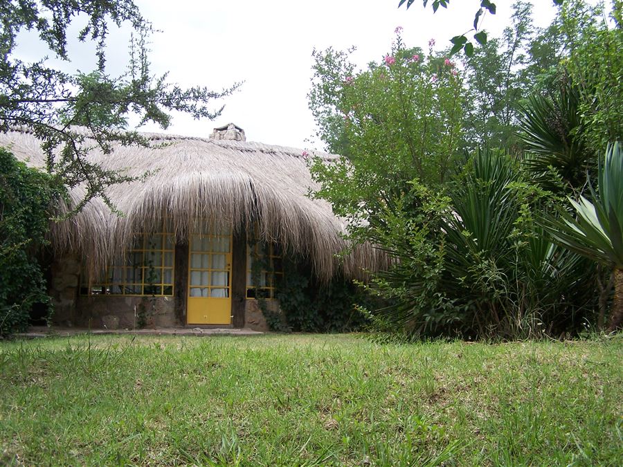 Ingreso de la Casa de Piedra | Menta y Peperina Granja Familiar y Casas de Campo - Mina Clavero - Traslasierra