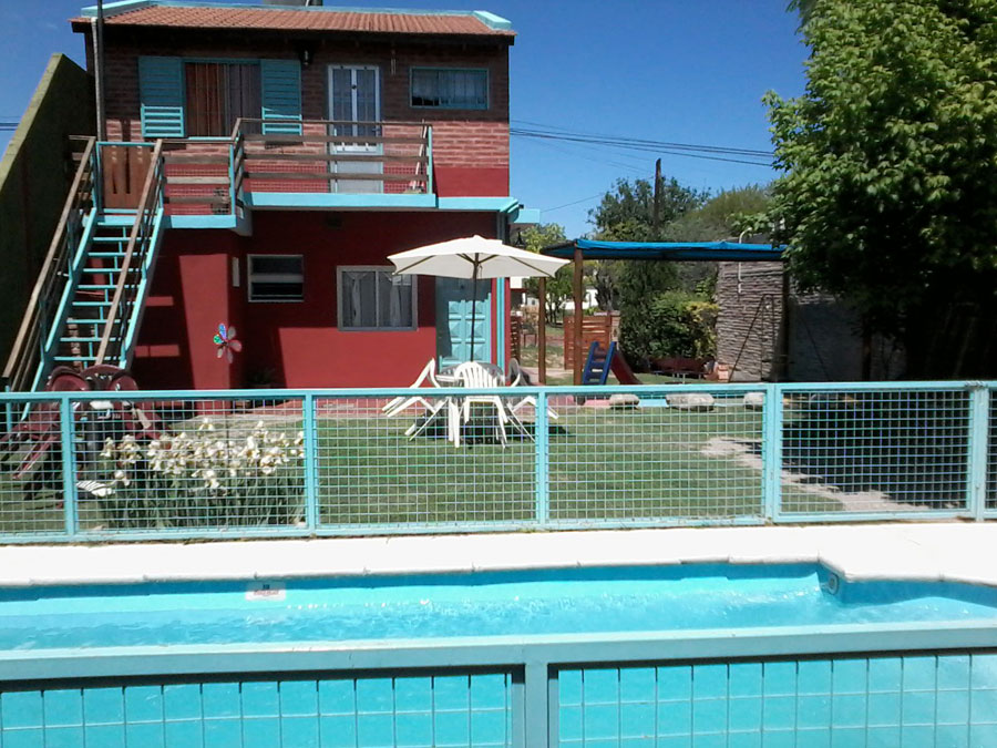 Parque y piscina | Luna Vallista Departamentos - Mina Clavero - Traslasierra