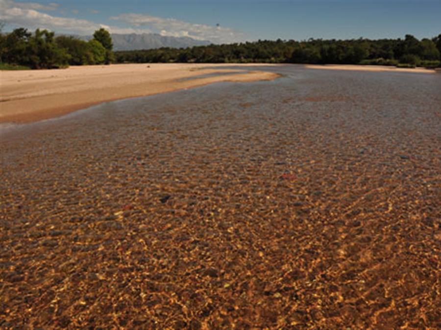 Acceso al río Mina Clavero | Sobre la Playa Casas de Campo - Mina Clavero - Traslasierra Acceso al río Mina Clavero | Sobre la Playa Casas de Campo - Mina Clavero - Traslasierra