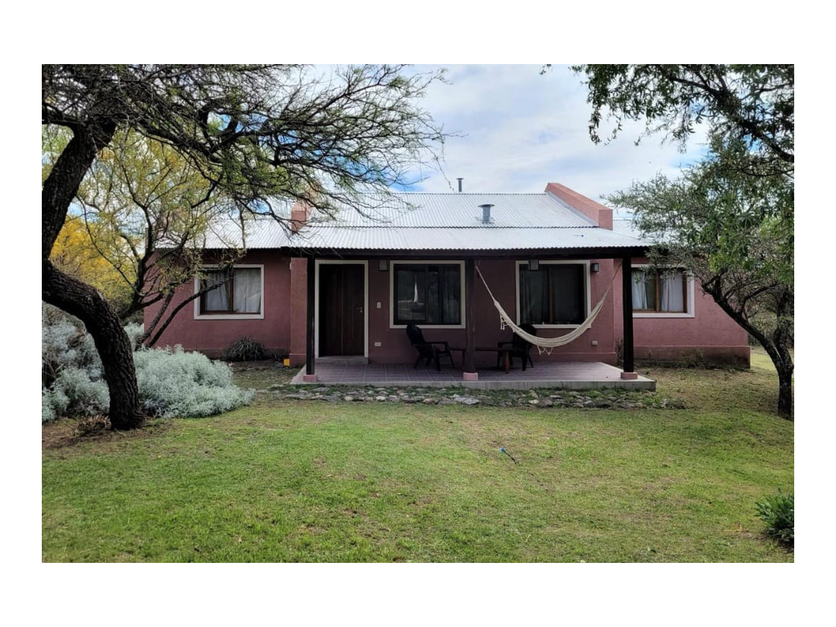 Parque y galería | Refugio San Javier - San Javier - Traslasierra Parque y galería | Refugio San Javier - San Javier - Traslasierra