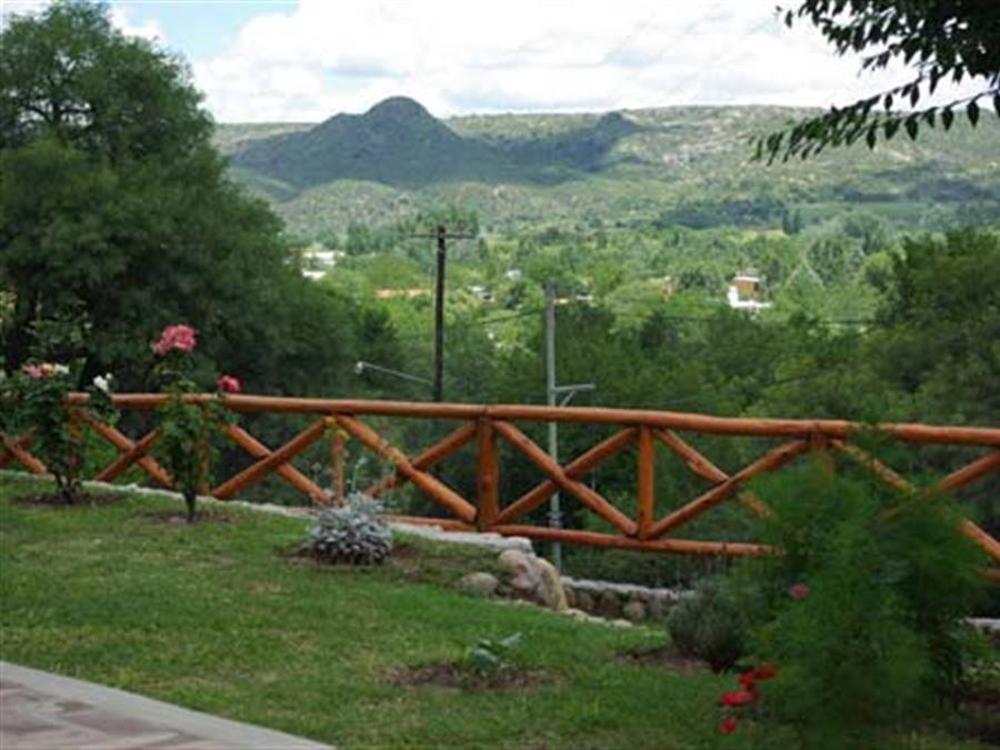 Vista desde el parque | Barrancas del Valle Apart Cabañas - Nono - Traslasierra