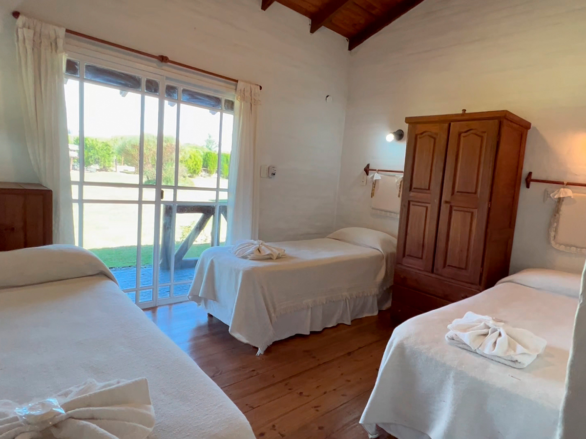 Dormitorio camas simples | Wayra Pampa Posada y Apart - San Lorenzo - Traslasierra Dormitorio camas simples | Wayra Pampa Posada y Apart - San Lorenzo - Traslasierra