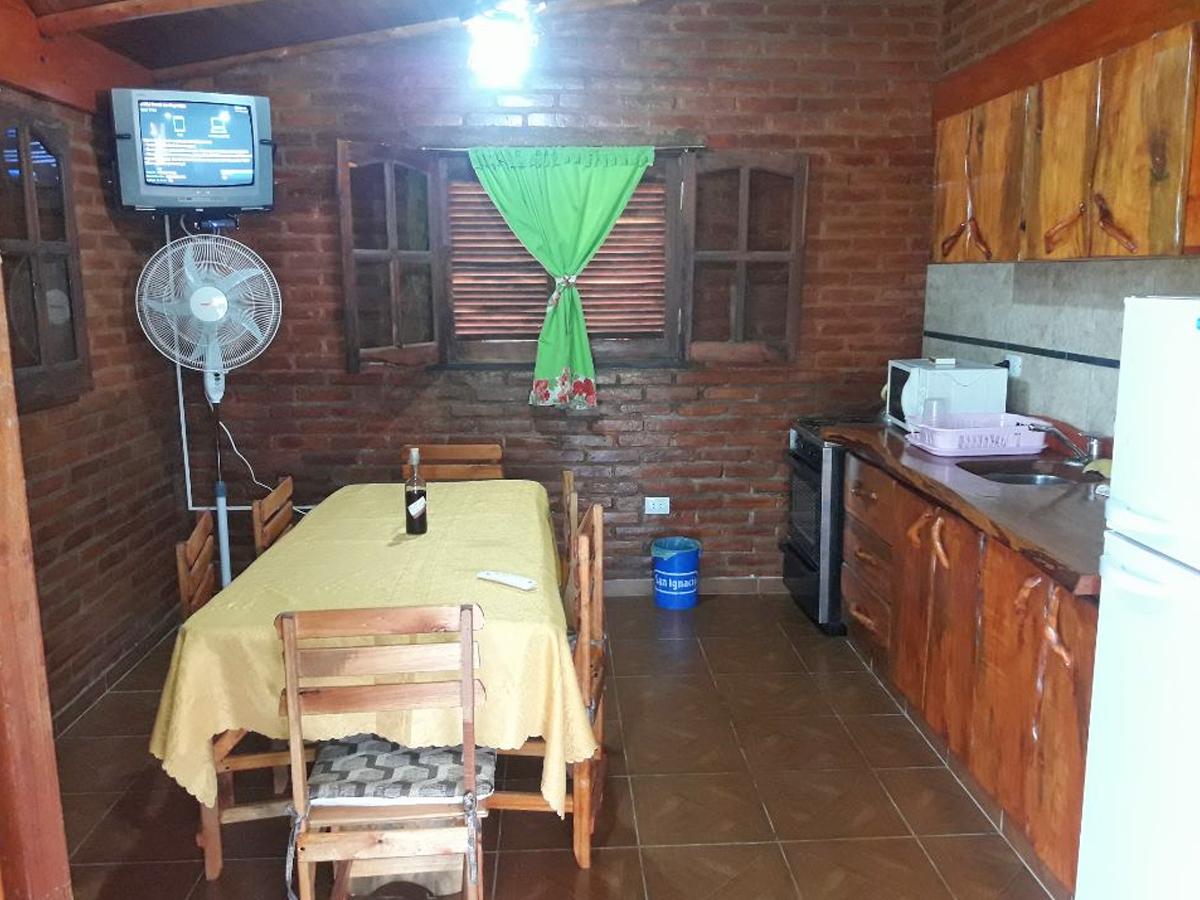 Cocina comedor | Las Carlinas Cabañas - Arroyo de los Patos - Traslasierra