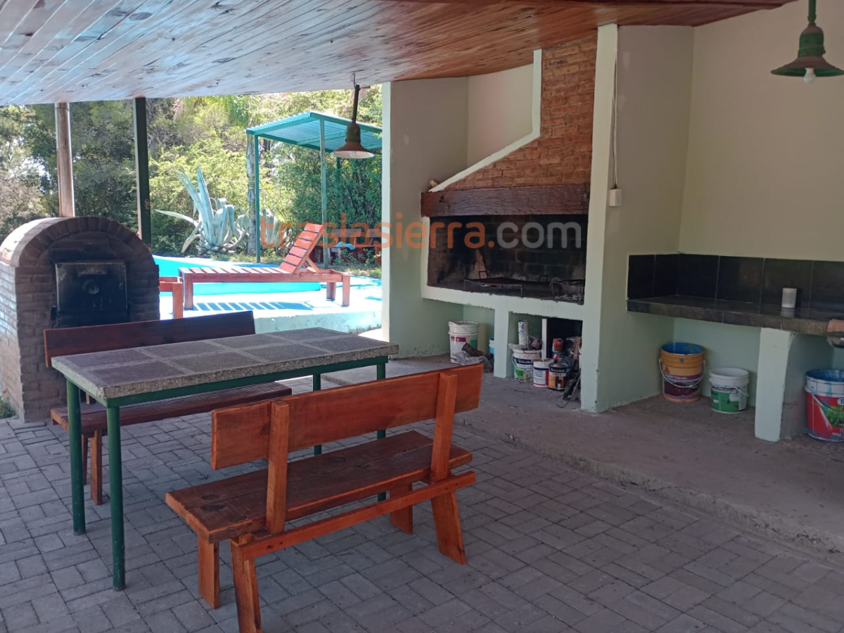 Asador y horno techado | Las Verbenas Casa y Departamento - Los Hornillos - Traslasierra Asador y horno techado | Las Verbenas Casa y Departamento - Los Hornillos - Traslasierra