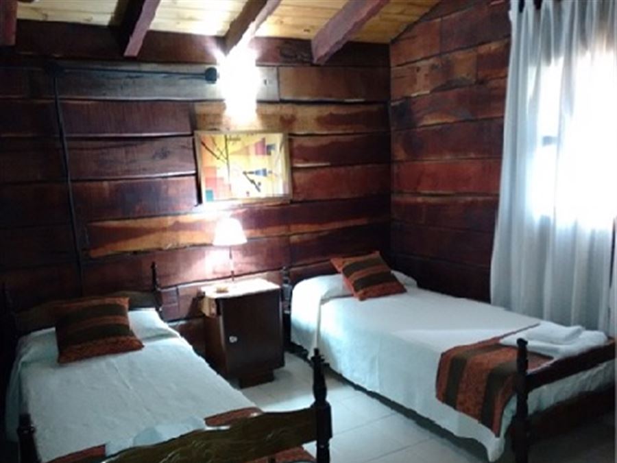 Dormitorio con camas individuales | Casa de Quebracho - Nono - Traslasierra