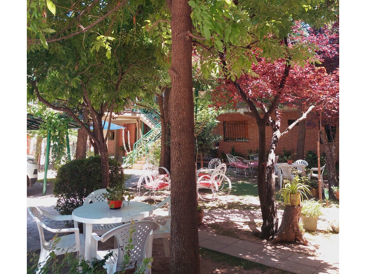 Moviliario en el jardín | Bless Departamentos - Mina Clavero - Traslasierra