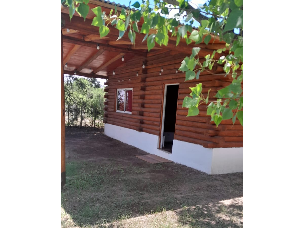 Ingreso cabaña | Casa Los Pozos Cabaña de Troncos - Quebrada de Los Pozos - Traslasierra