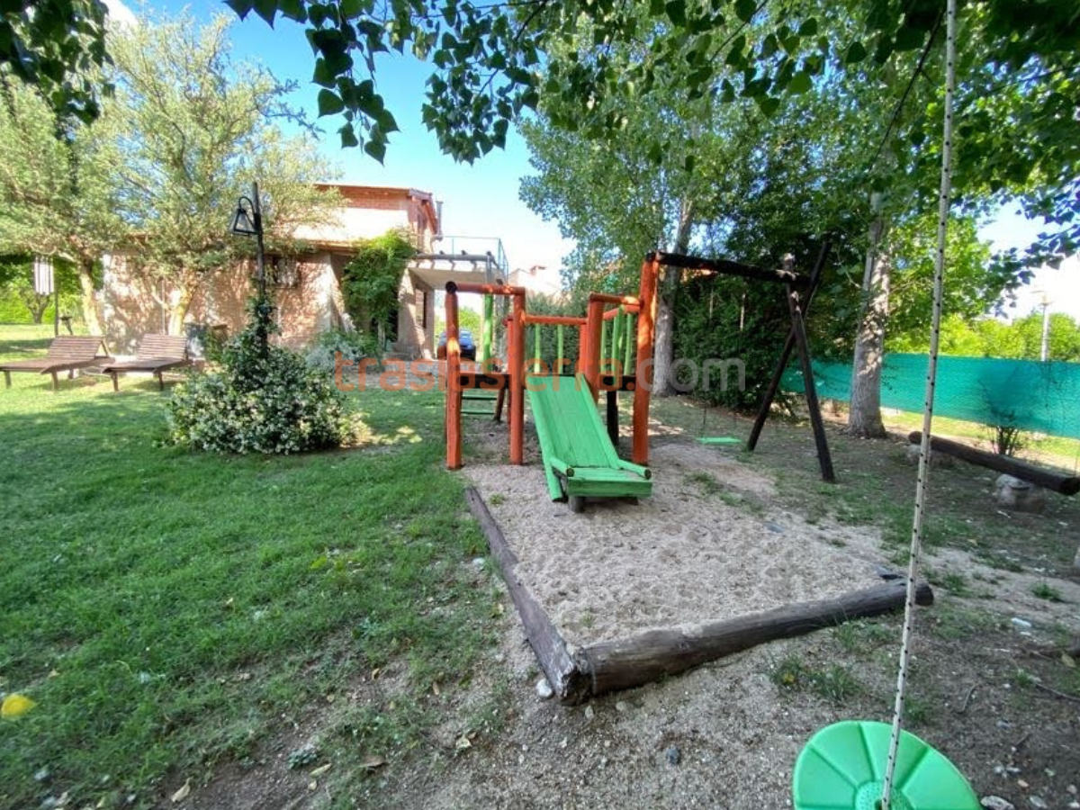 Juegos de plaza | Los Chañaritos Cabañas - Arroyo de los Patos - Traslasierra