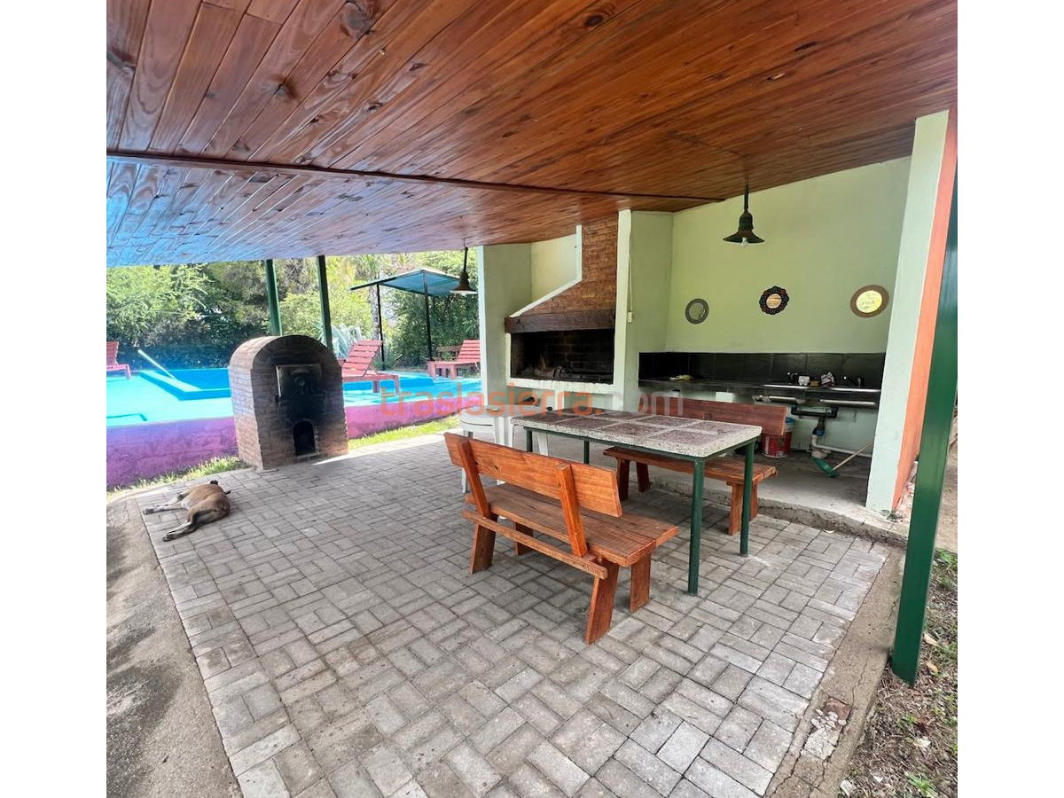 Asador y horno | Las Verbenas Casa y Departamento - Los Hornillos - Traslasierra Asador y horno | Las Verbenas Casa y Departamento - Los Hornillos - Traslasierra