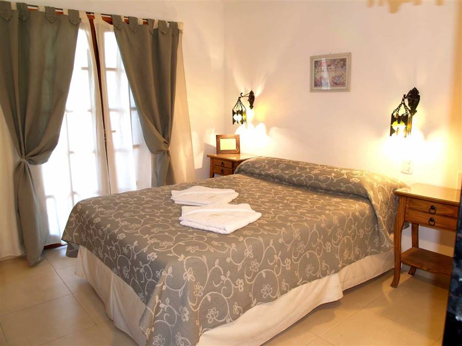 Habitación doble estándar | Hotel Los Robles - Villa Cura Brochero - Traslasierra
