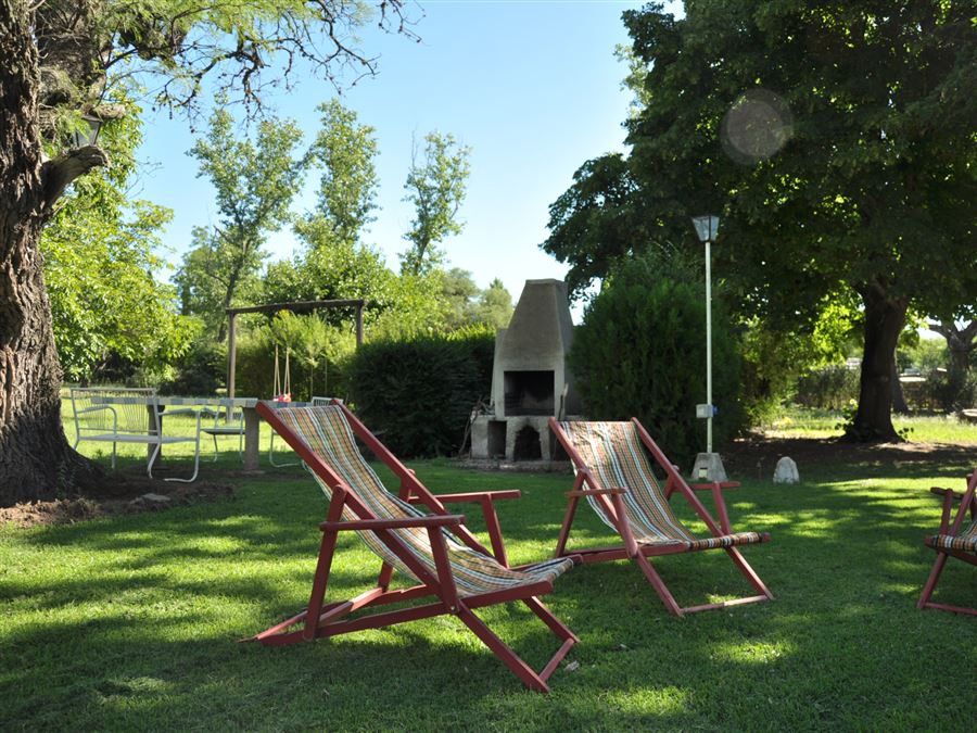 Parque y asador | Residencia Ciervo Blanco - Las Rabonas - Traslasierra