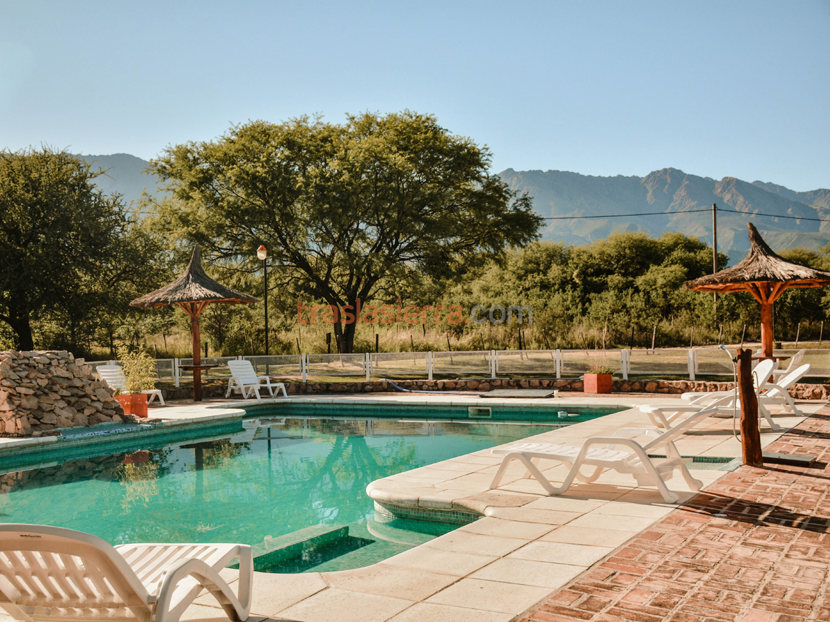 Piscina con cerco perimetral | Cabañas Achikilla - Nono - Traslasierra Piscina con cerco perimetral | Cabañas Achikilla - Nono - Traslasierra