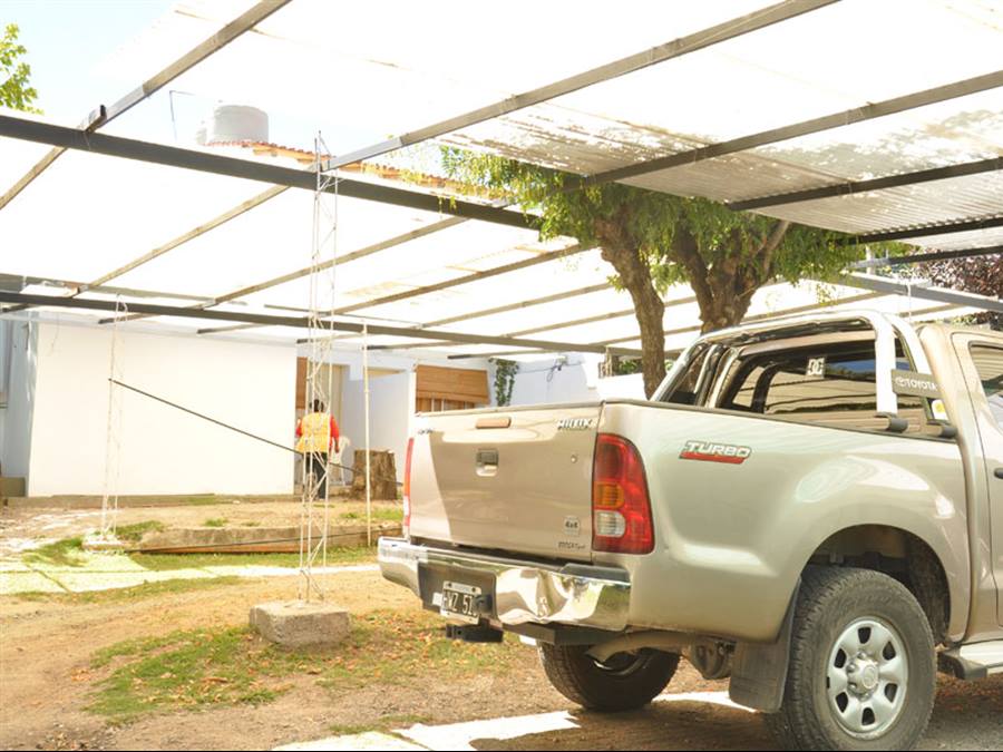 Cocheras | Pequeño Cedro Azul Hostería - Mina Clavero - Traslasierra Cocheras | Pequeño Cedro Azul Hostería - Mina Clavero - Traslasierra