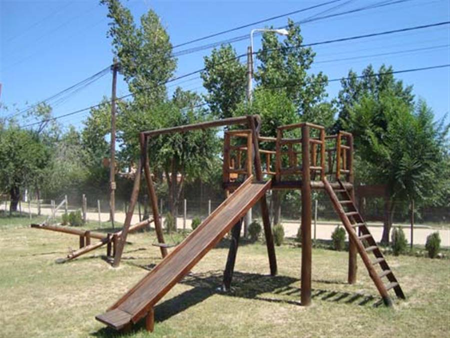 Juegos de jardín para niños en el parque | Ángel Piedra Bola Cabañas - Mina Clavero - Traslasierra